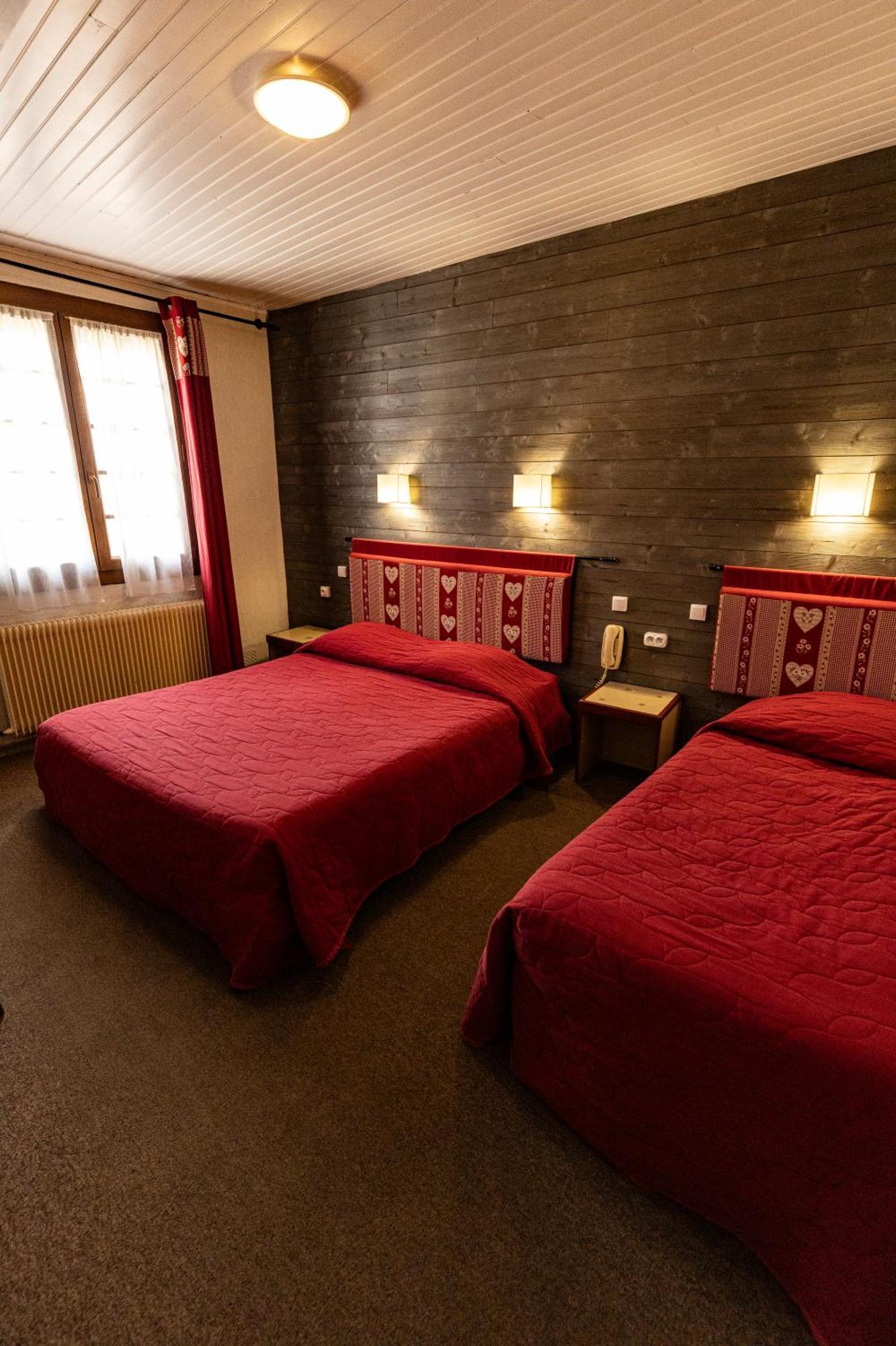 Hotel Le Coq D'Or Les Angles  Exterior foto